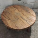 Coffee table brutalizes oak