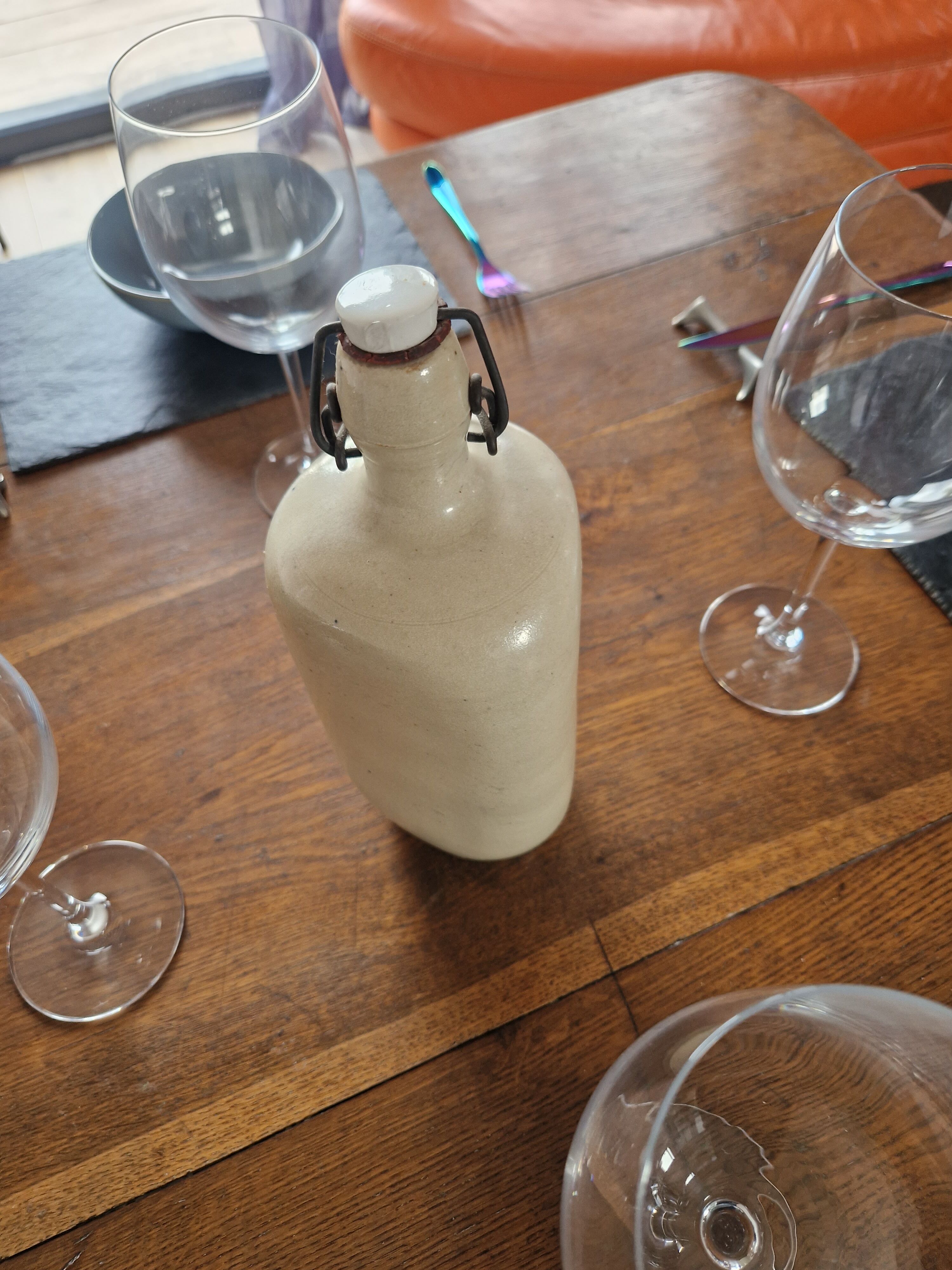 Beige stoneware hot water bottle