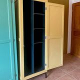 Armoire d'internat jaune