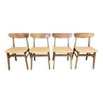 Suite de 4 chaises "Design Scandinave" 1950.