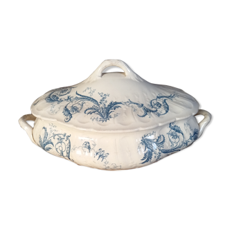 Porcelain soup of Gien late nineteenth century
