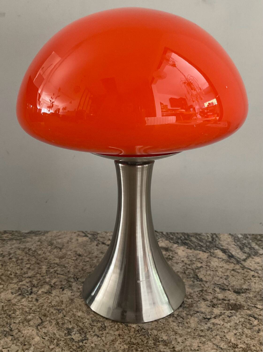 Lampe champignon vintage en opaline et métal