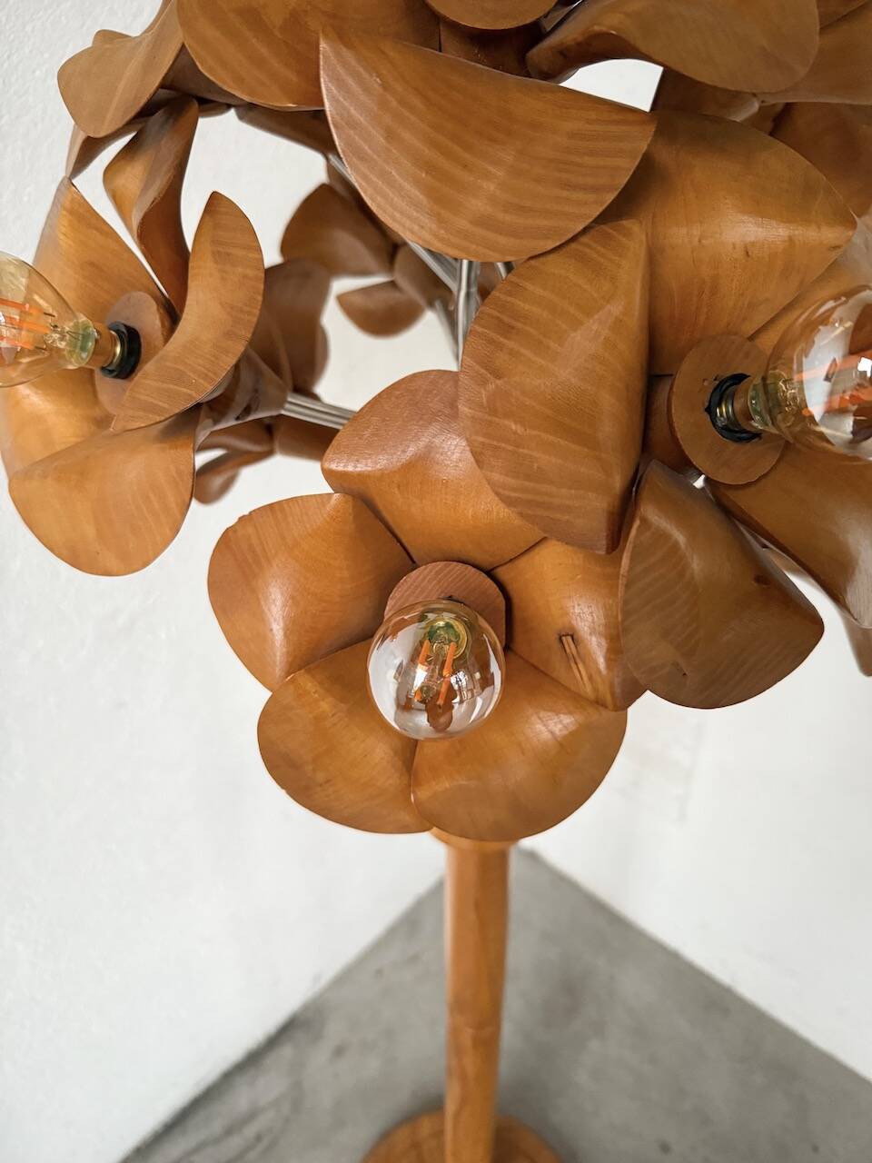 Ornamental floor lamp with "flower" patterns from the 1970s.