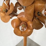 Lampadaire en orme motifs « fleurs », années 70
