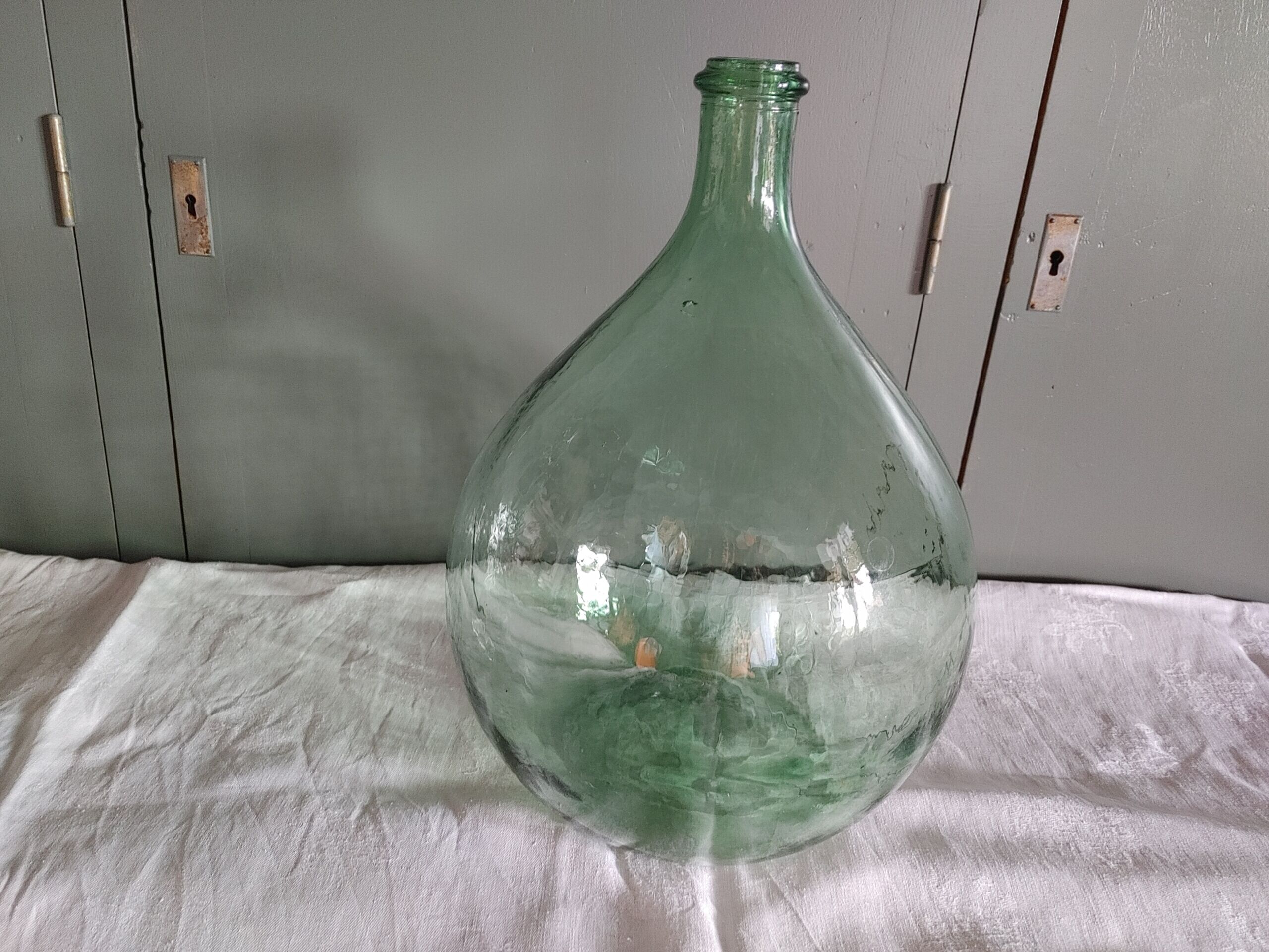 Dame jeanne old bubbled glass - 10 liters - height 36.5 cm