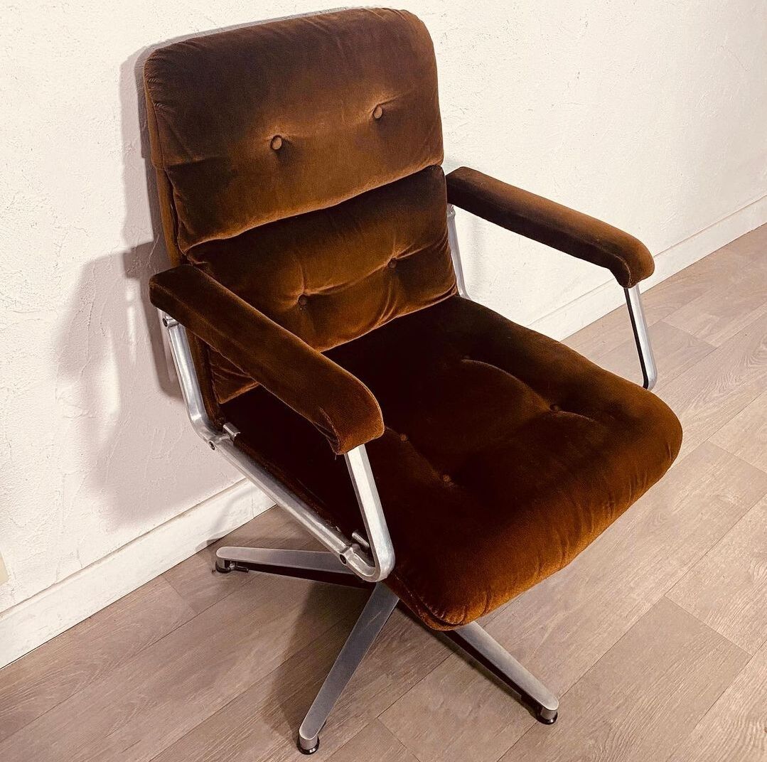 Fauteuil velours marron