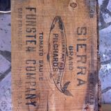 Lot 2 wooden crates