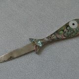 Letter opener in metal and mother-of-pearl