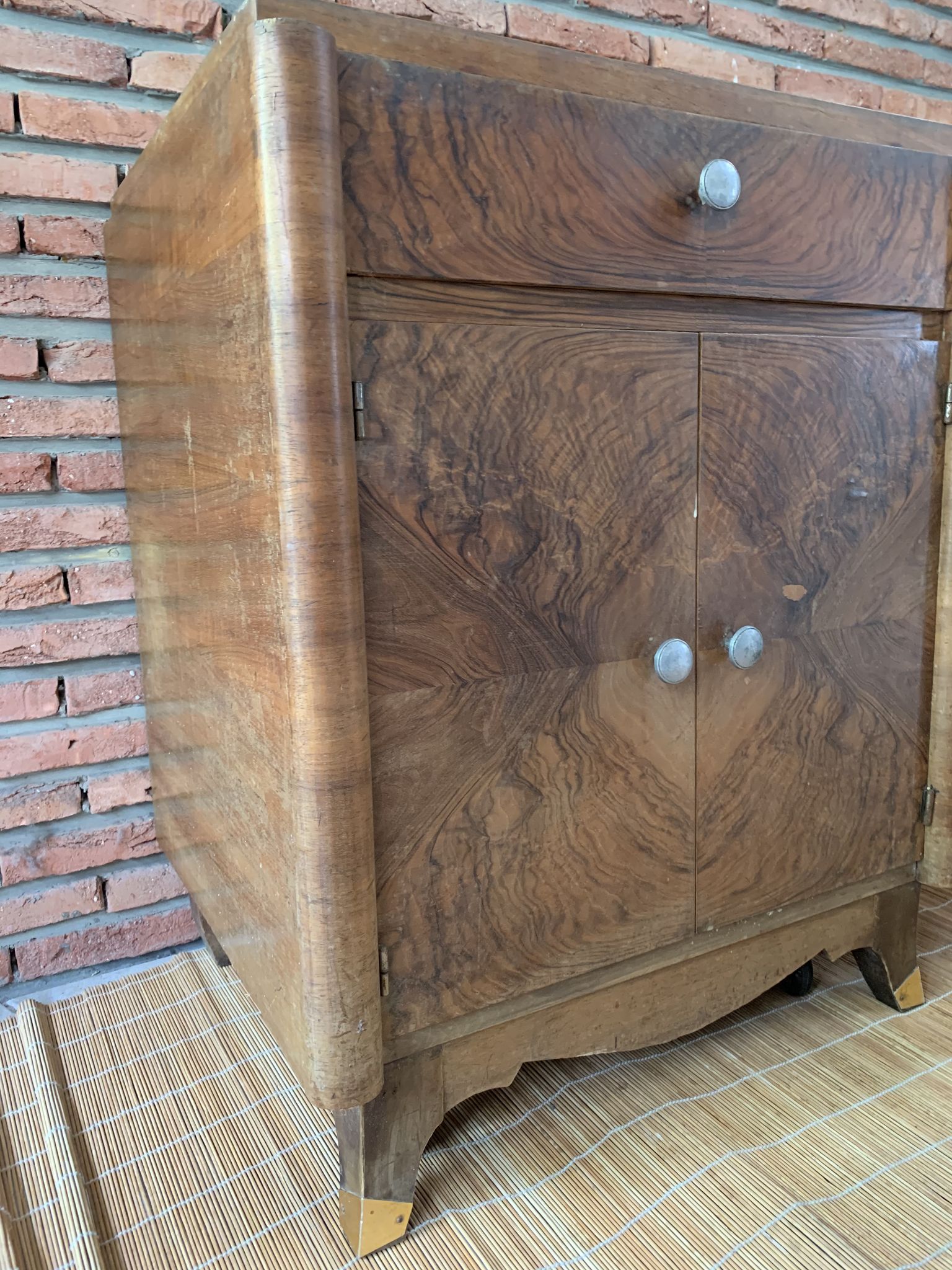 Furniture bar