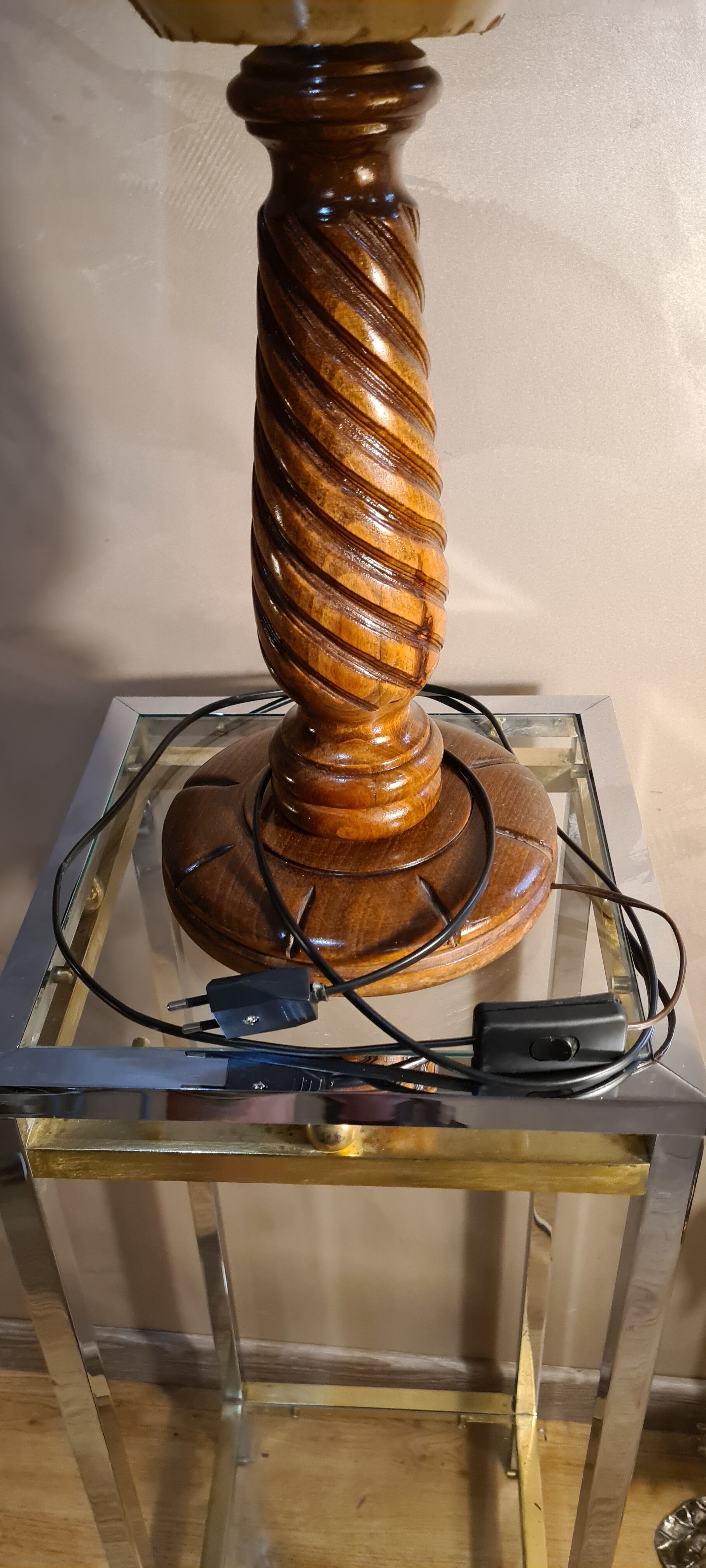 Vintage 1960 solid wood lamp