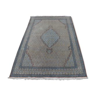 Oriental carpet handmade Persian vintage Qom
