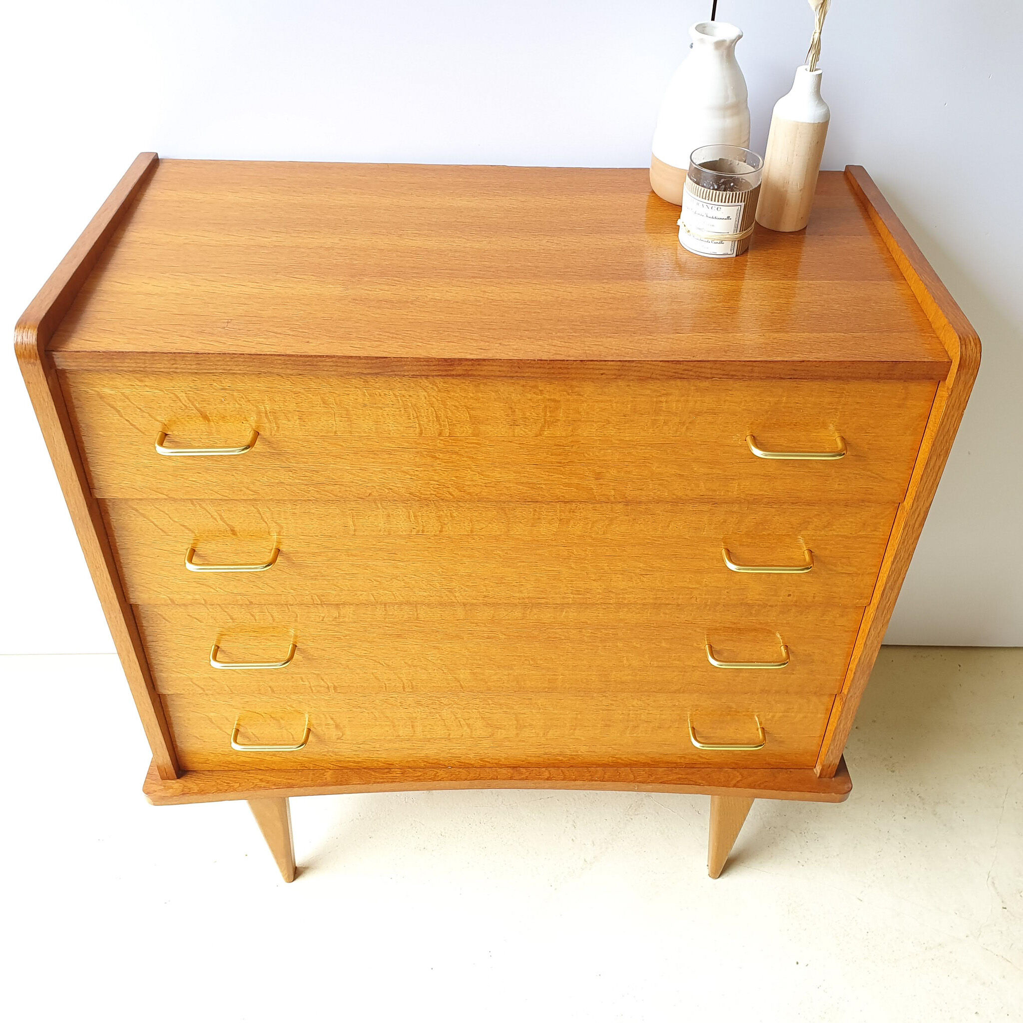 Vintage chest of drawers