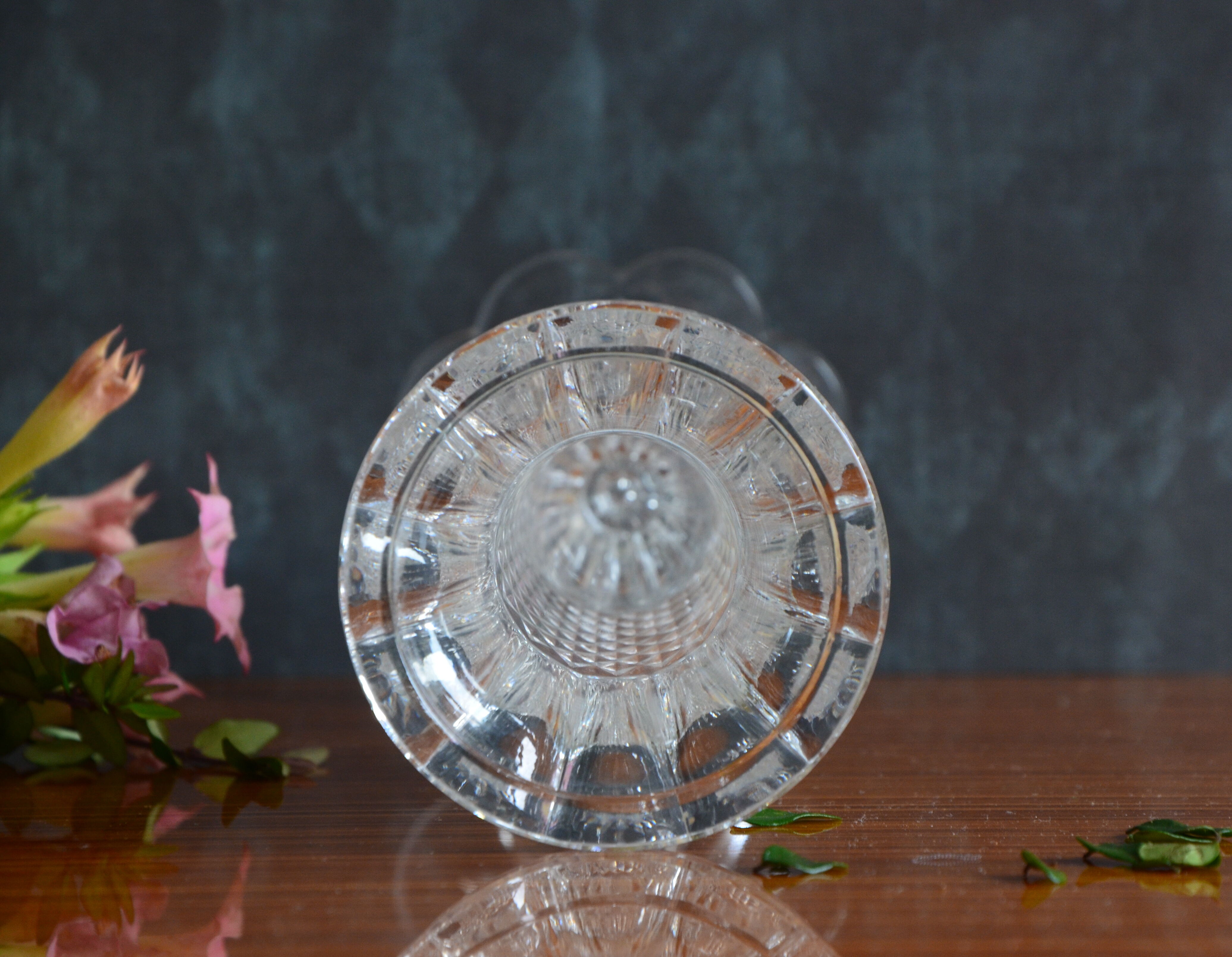 Soliflor with flower