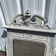 Large decorative mirror in carved wood with shabby patina