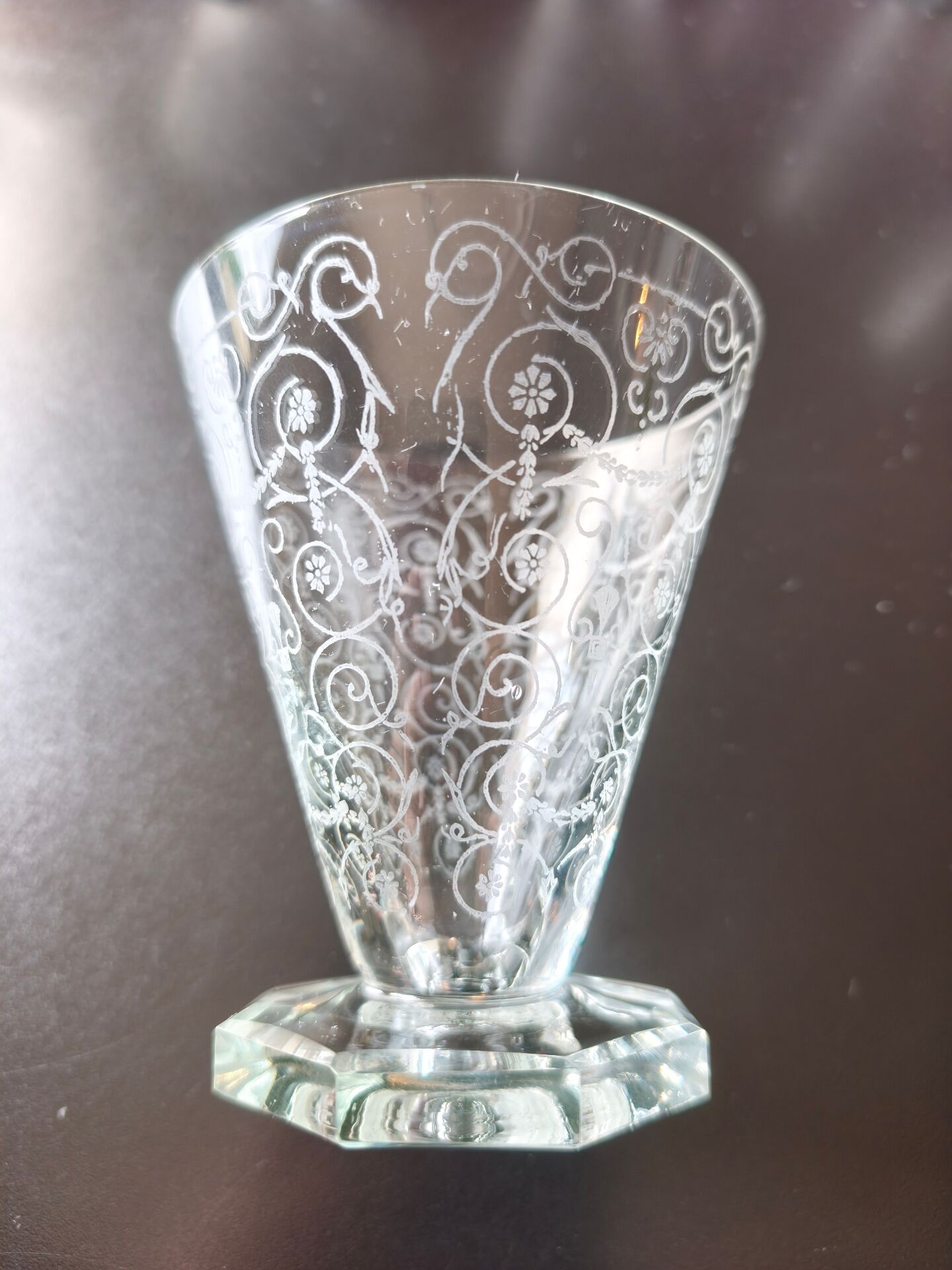 Lot de 34 magnifiques verres en cristal Baccarat