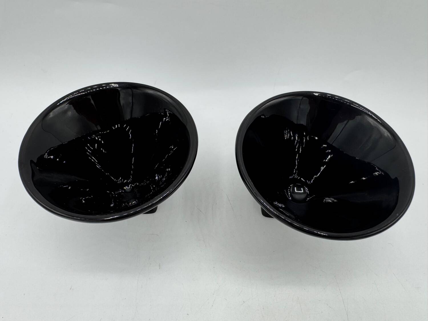 2 cups Salins Pierre Casenove