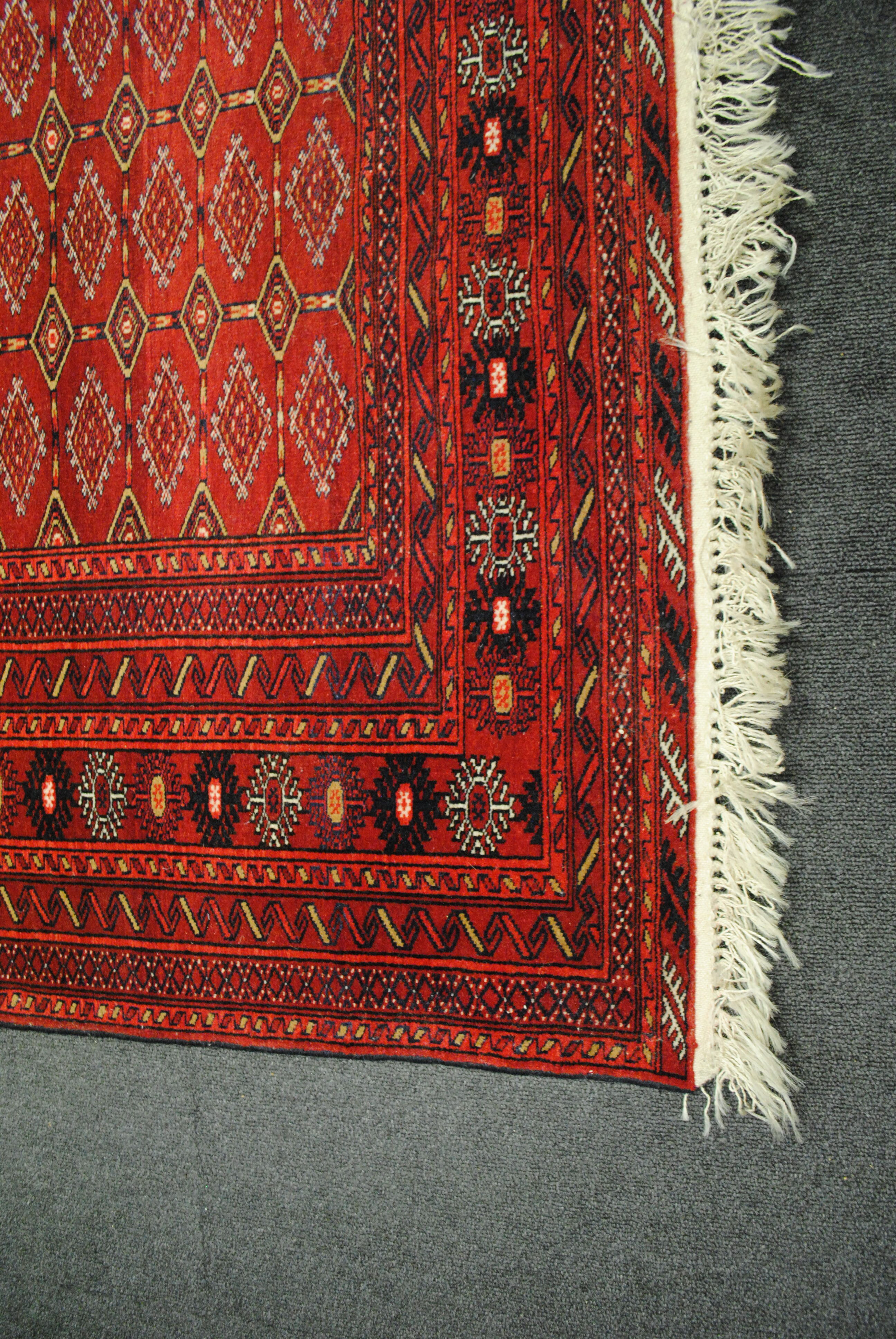 Authentic Persian rugs, knotted hand of extreme finesse by the tribe of the torkaman 162x110cm