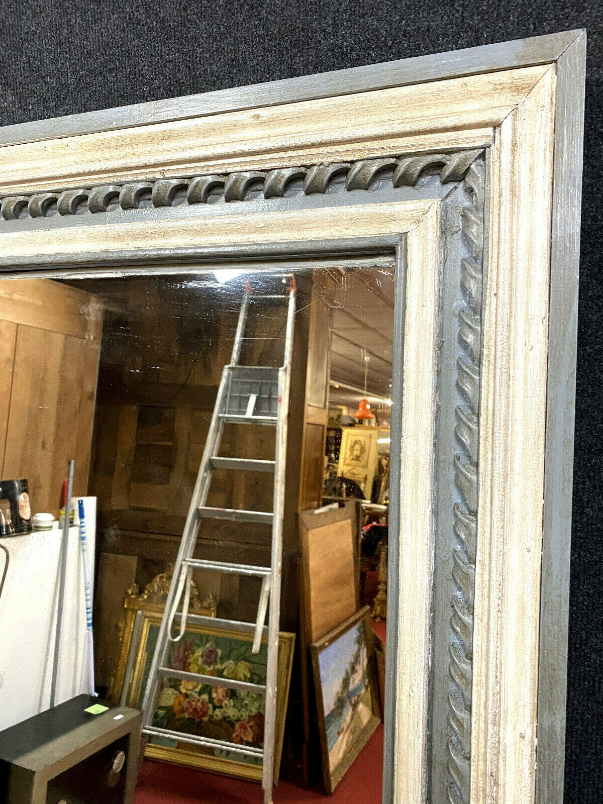 Miroir Napoléon III en bois laqué a double patine 120x186cm