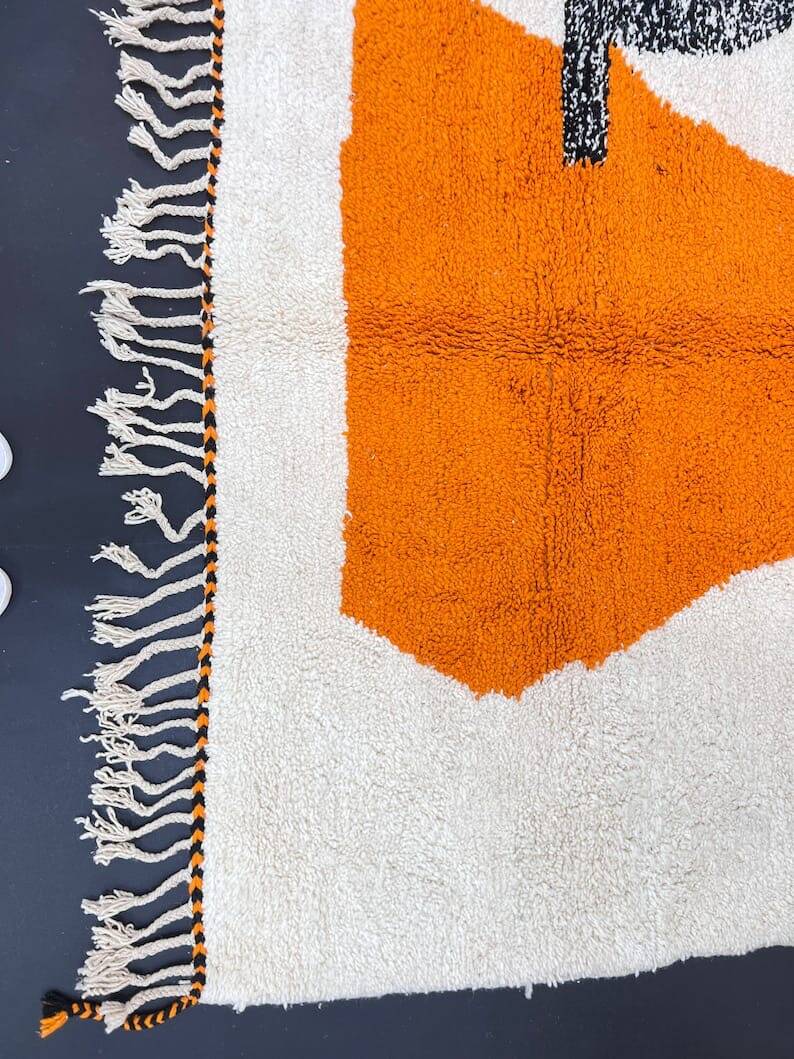 Berber rug in pure wool, colored, size 150 x 250 cm