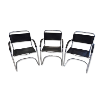 Suite de 3 fauteuils Cantilever, années 1970