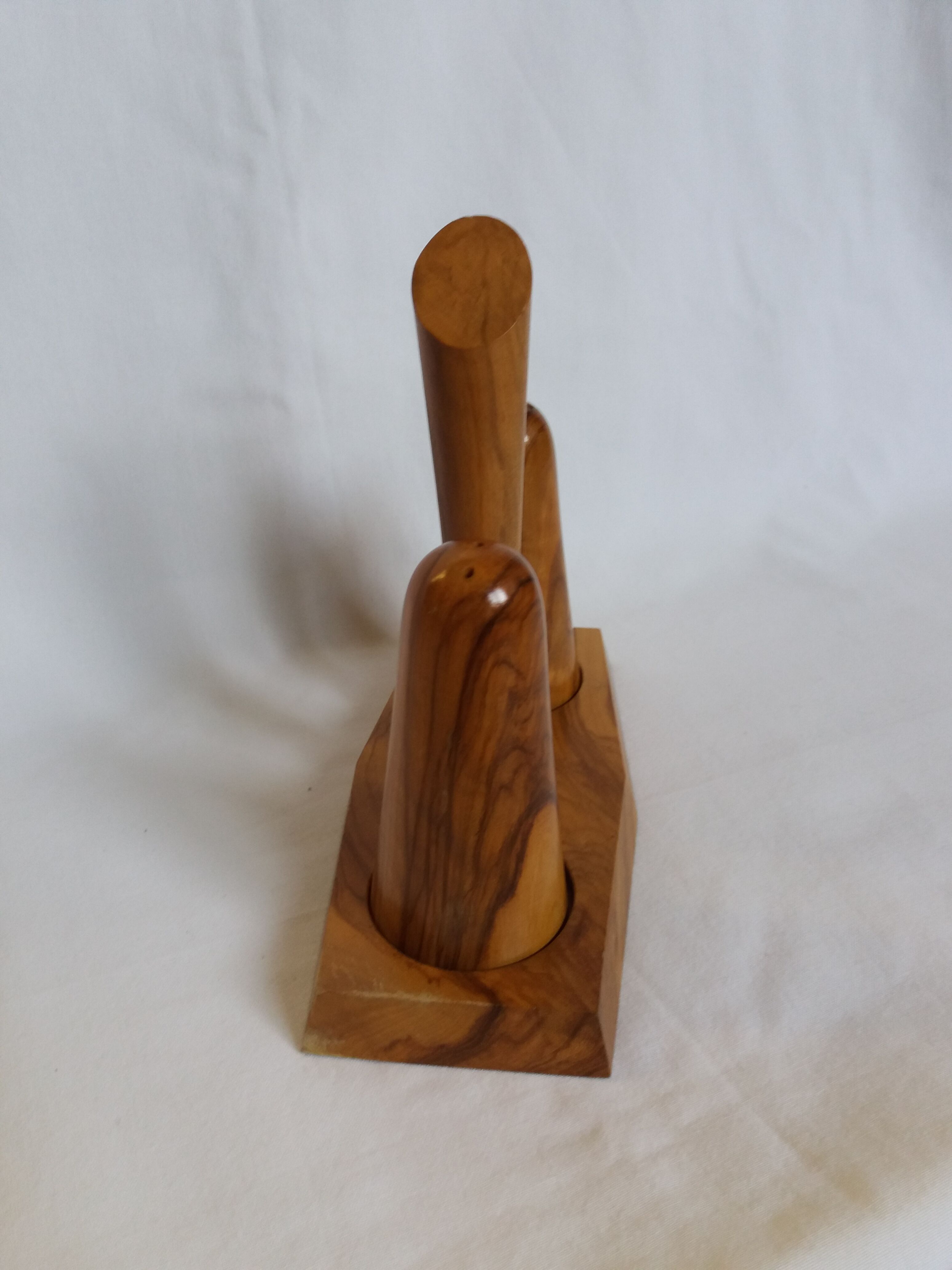 Pepper shaker in olive wood Art Deco style