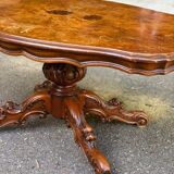 Victorian burl walnut wood coffee table with central leg inlay