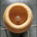 Lampe de table en bambou d'Asie du Sud-Est