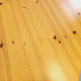 Vintage octagonal dining table from the 1980s in pine with an extension.