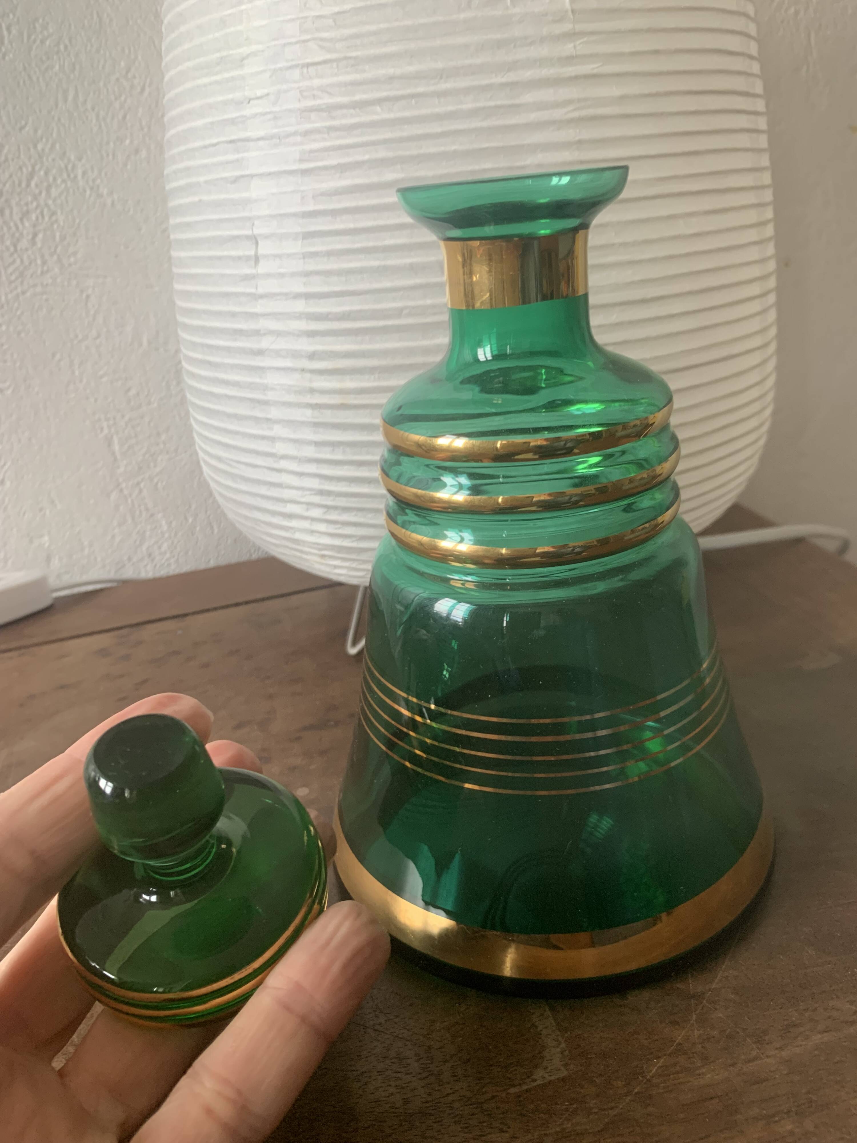 Carafe verre émeraude et or art déco