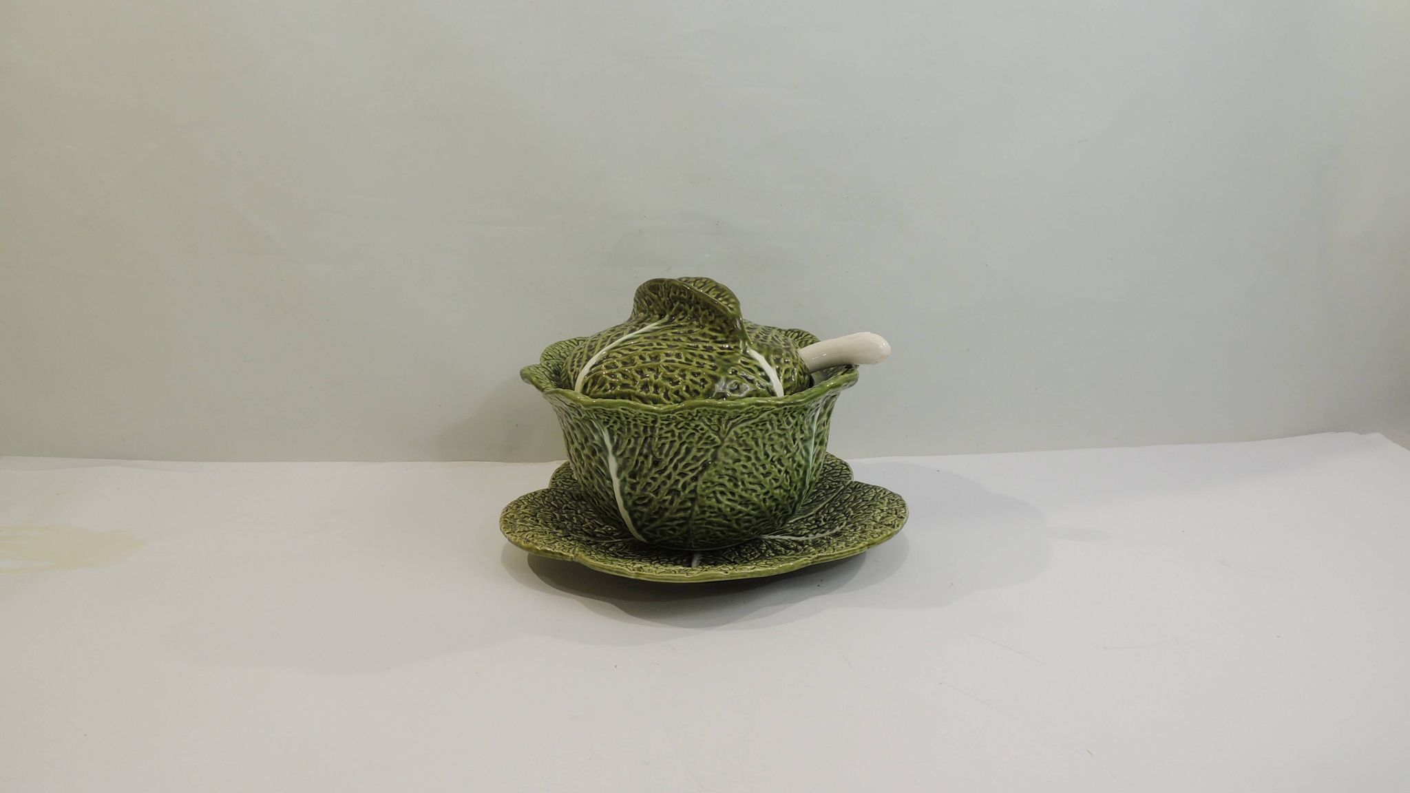 Vintage Cabbage-Shaped Tureen (Majolica/Barbotine)