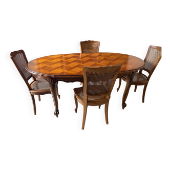 Table style Régence et 4 chaises