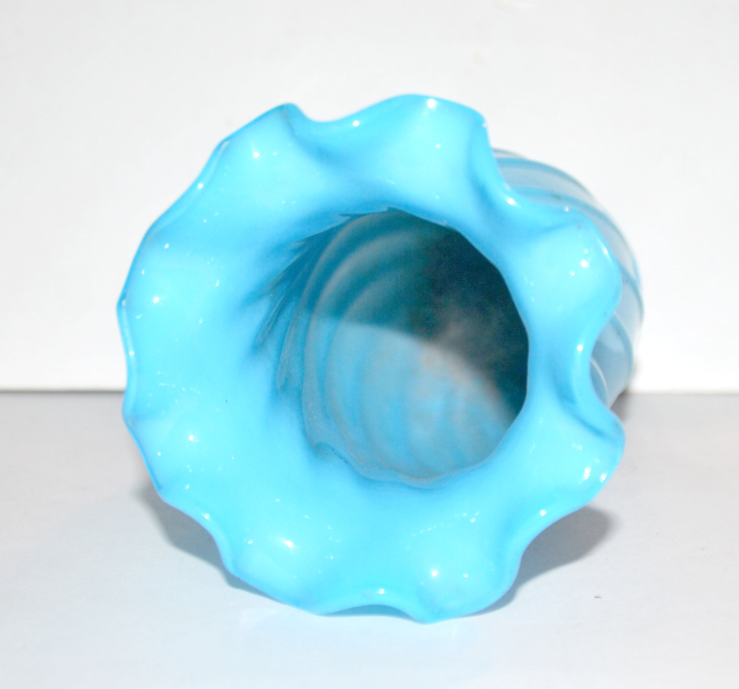 Ancient vase in turquoise blue opaline 18.5cm