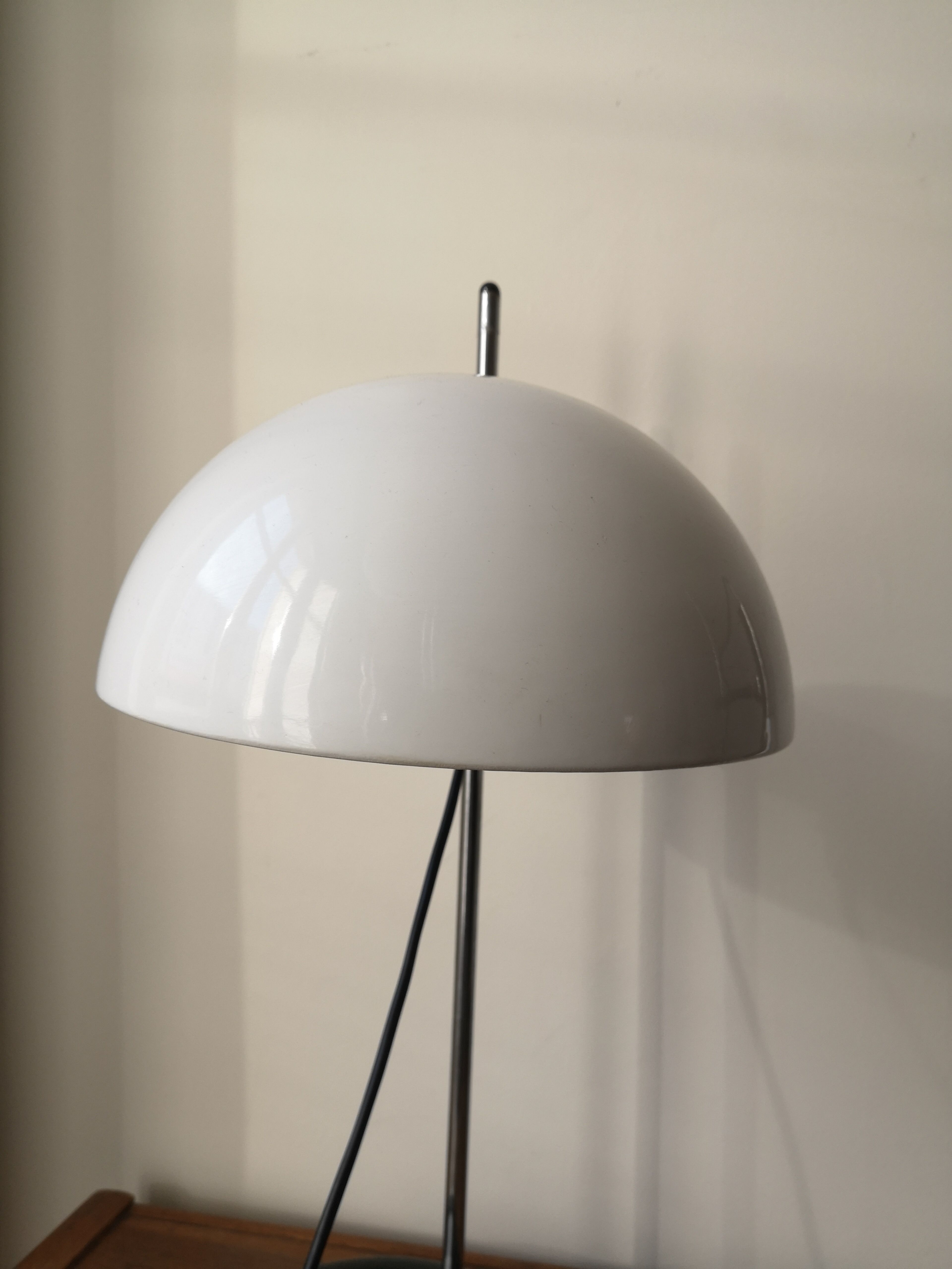 Lampe de bureau modèle "libellule" design Harvey Guzzini , 1970 Italie