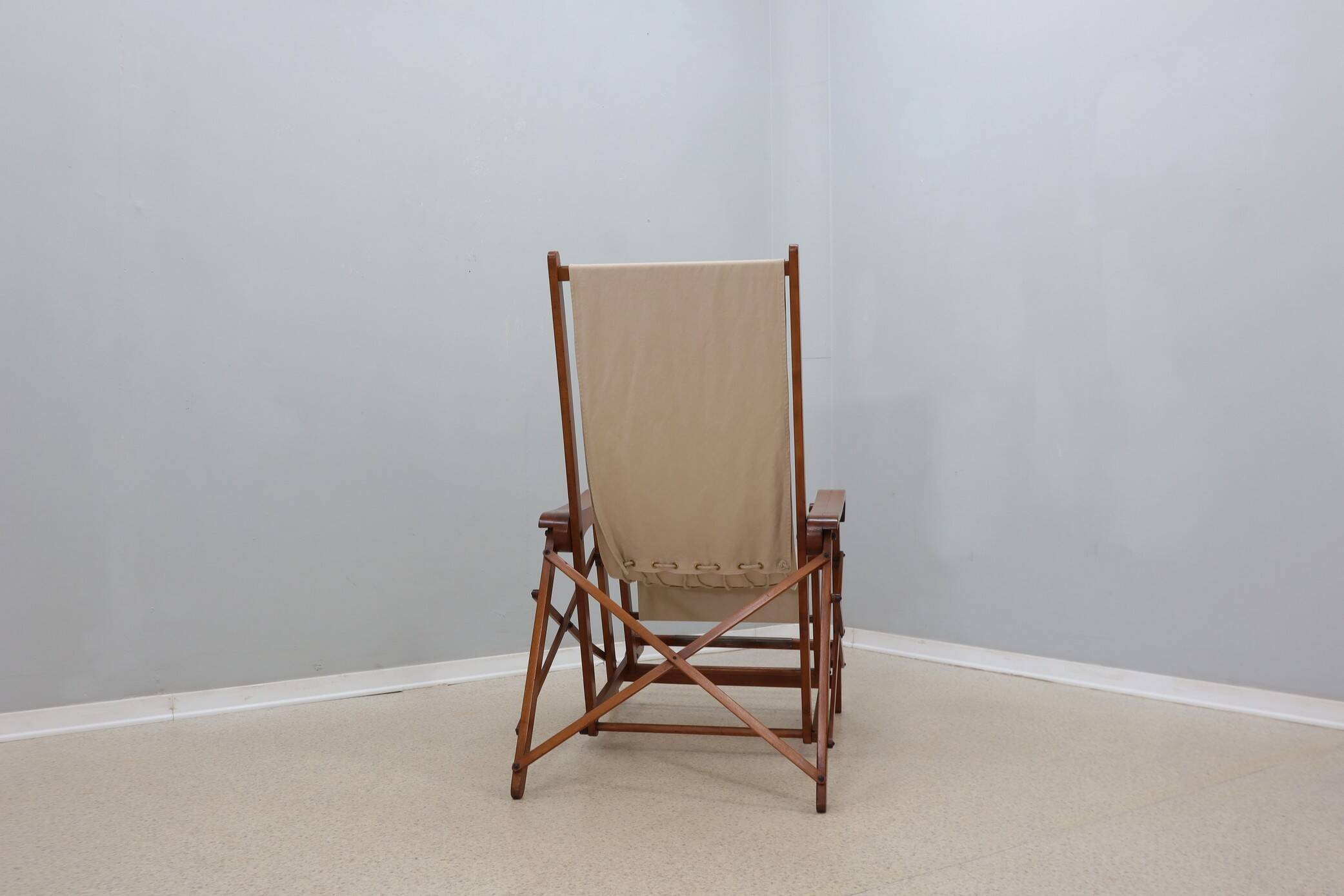 Mid century F.lli Castelli folding deck chair 1940s