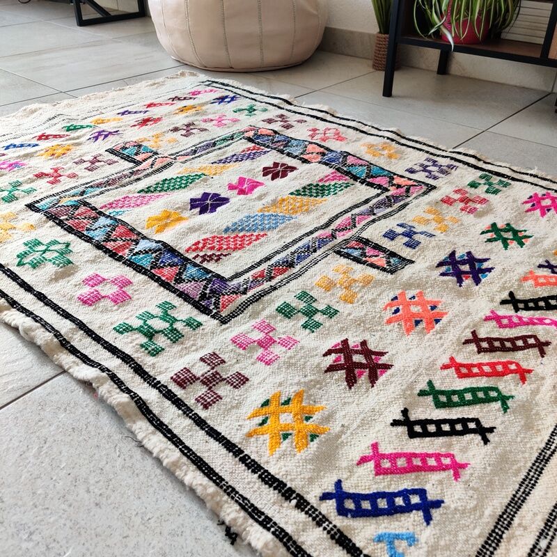 Moroccan carpet ethnic wool 95x155 cm