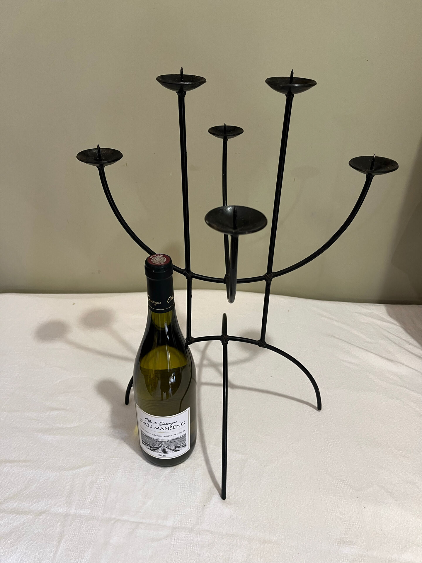 Sculptural chandelier in wrought iron