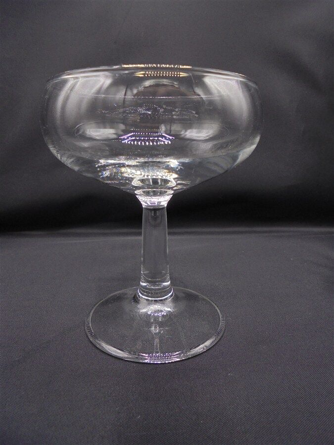Set of 6 champagne cups mismatched