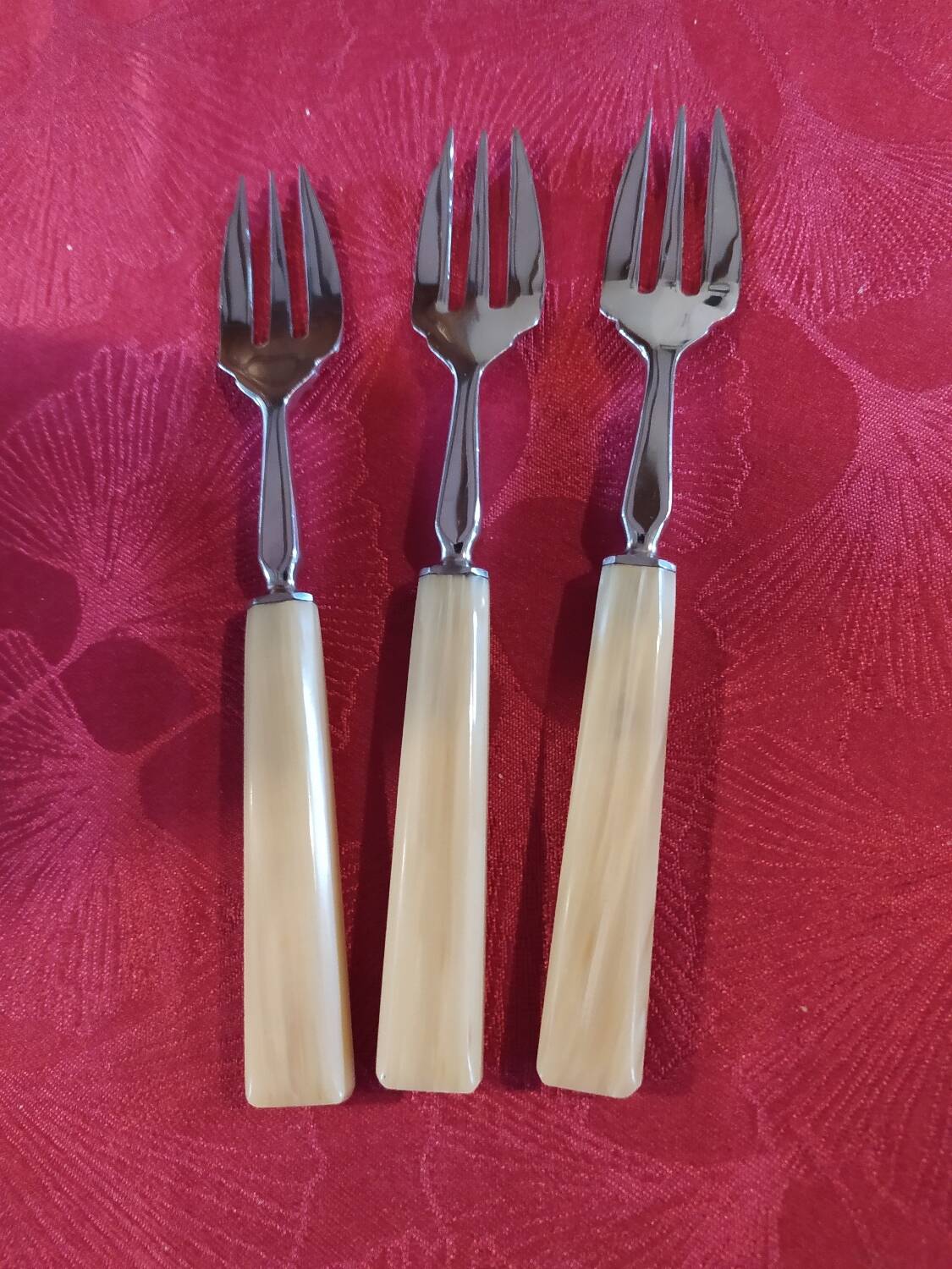 Cake forks