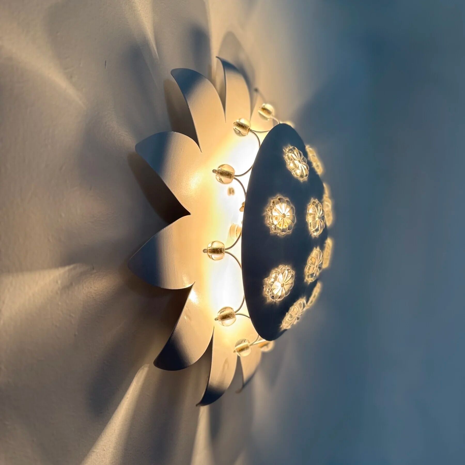 Emil Stejnar wall lamp with flower crystals, 1950s Vienna