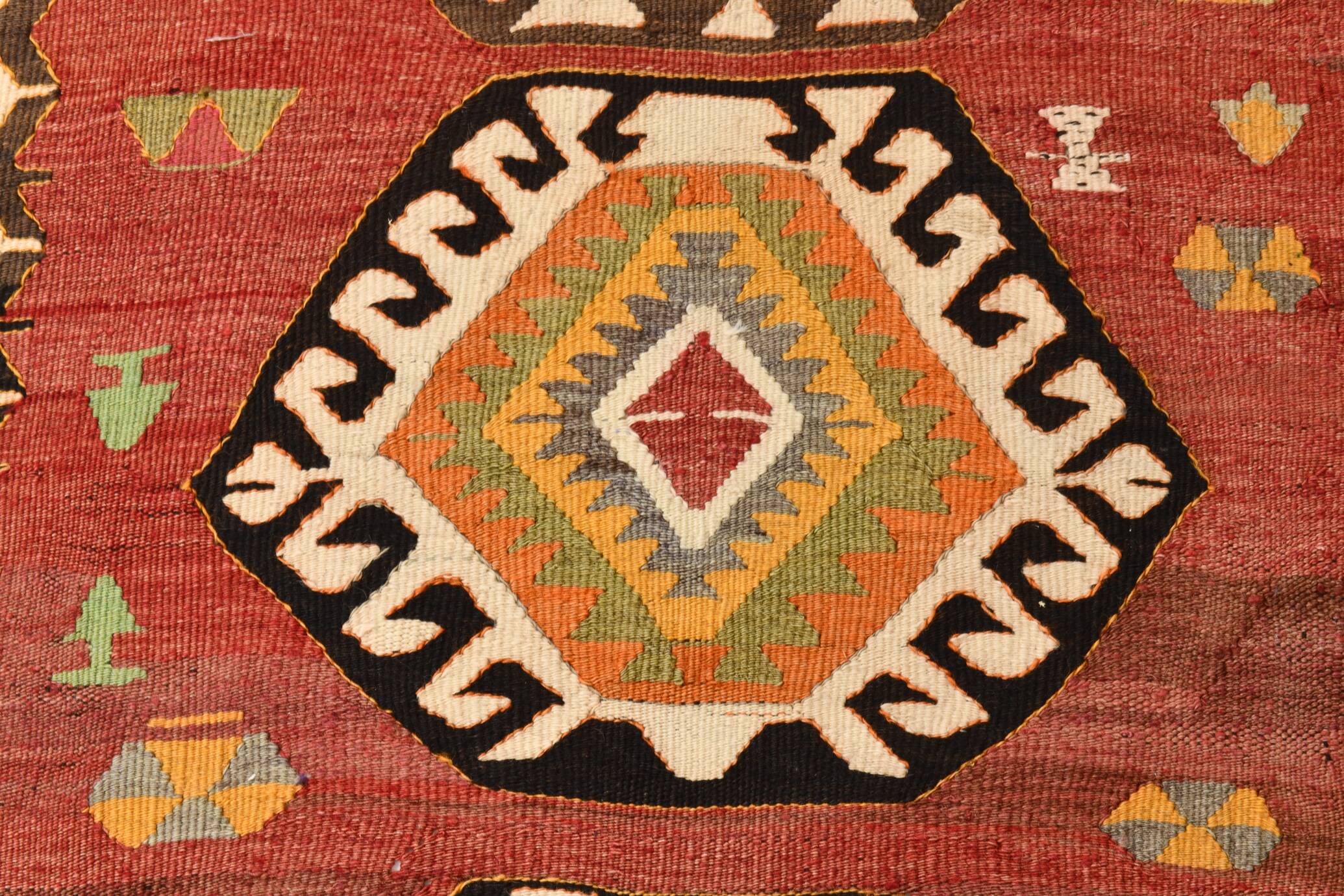 Red & Beige Oriental Vintage Kilim Runner Rug, 81x261Cm