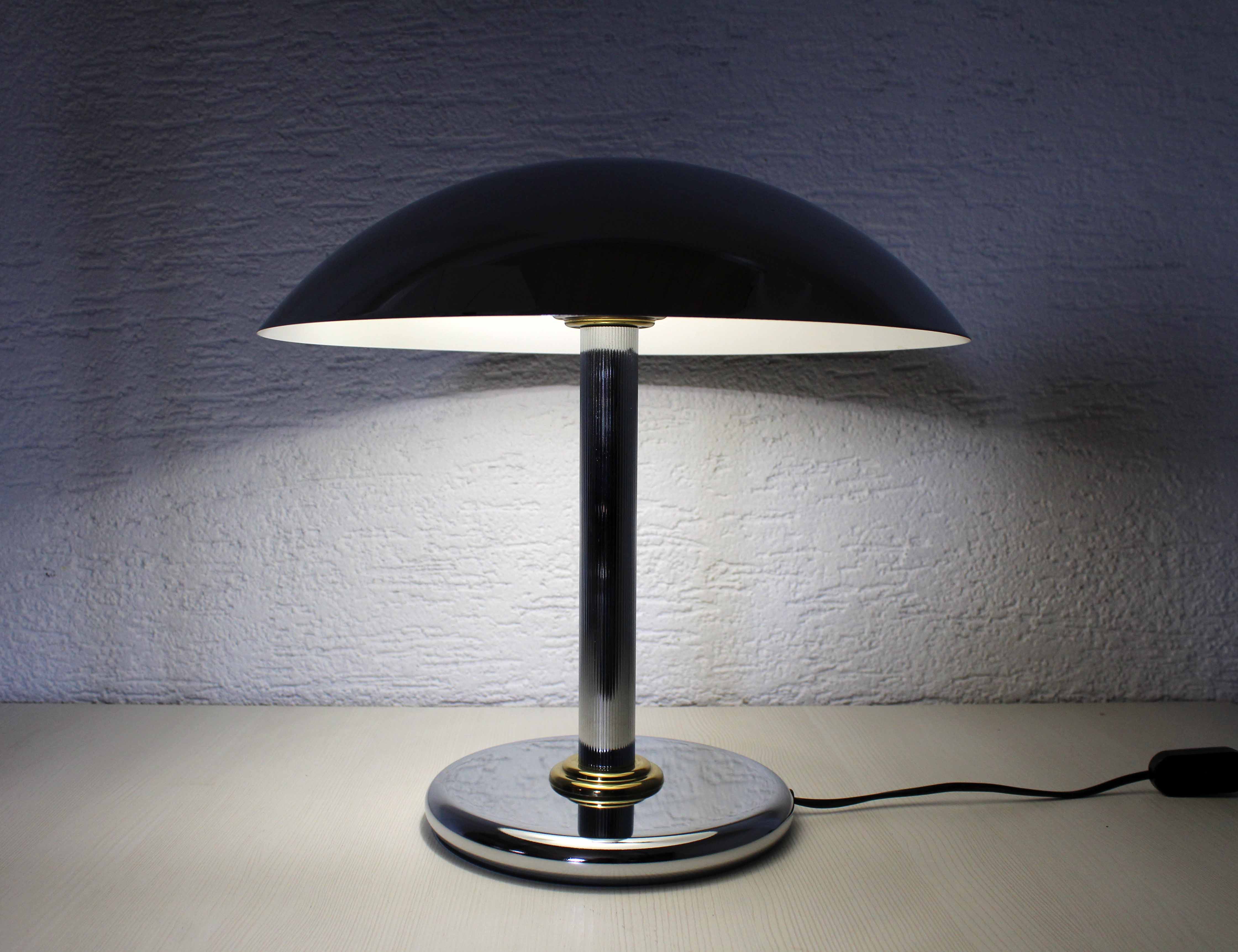 Lampe champignon en métal chromé