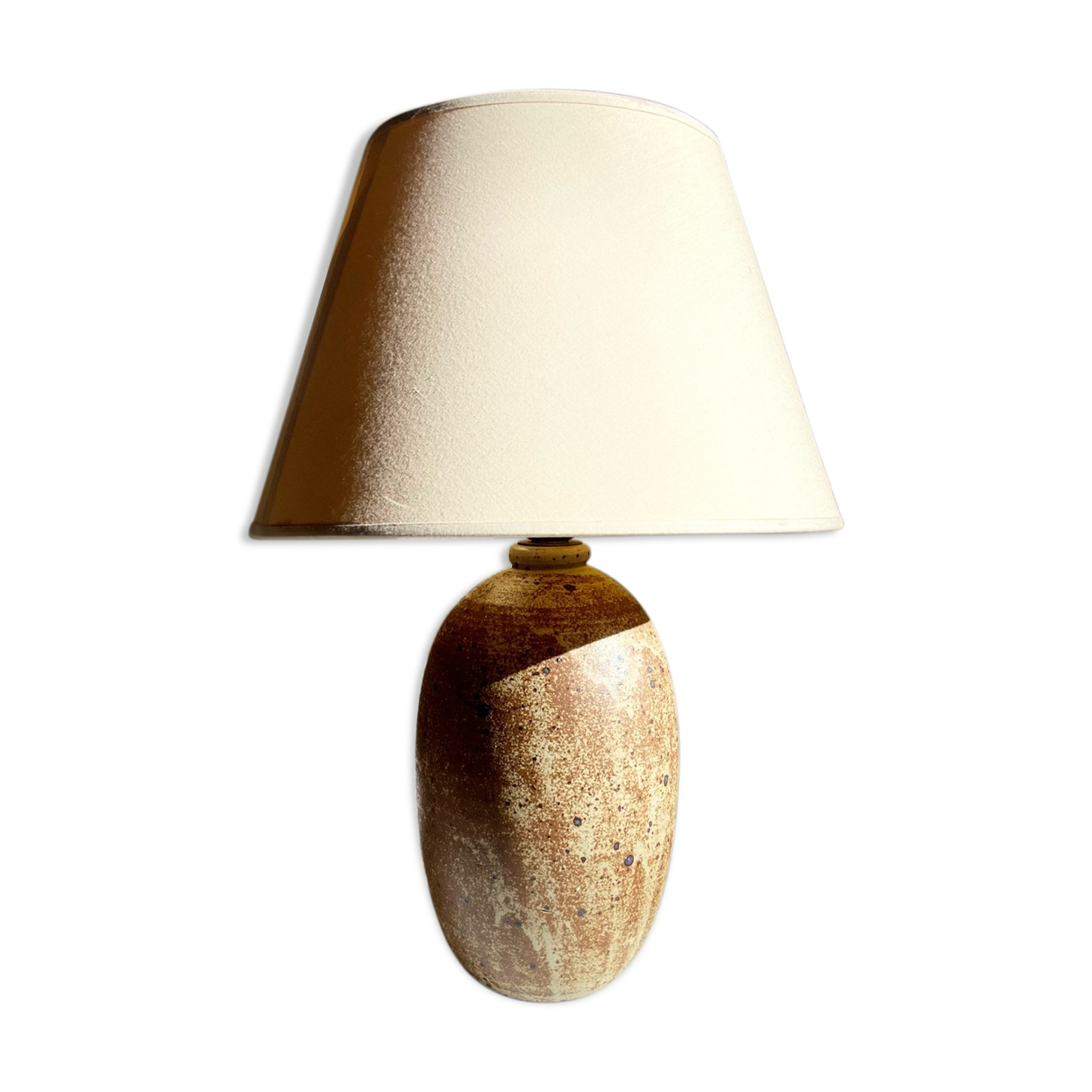 Stoneware foot lamp