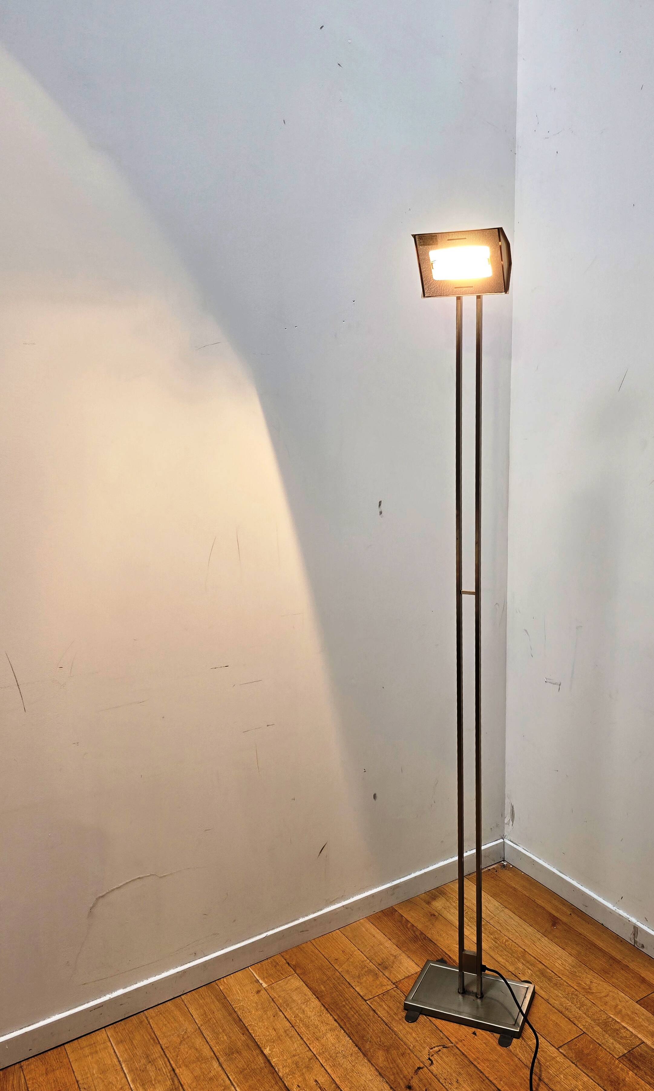 Lampadaire 555 Lumen Conter par Elio Guiodici