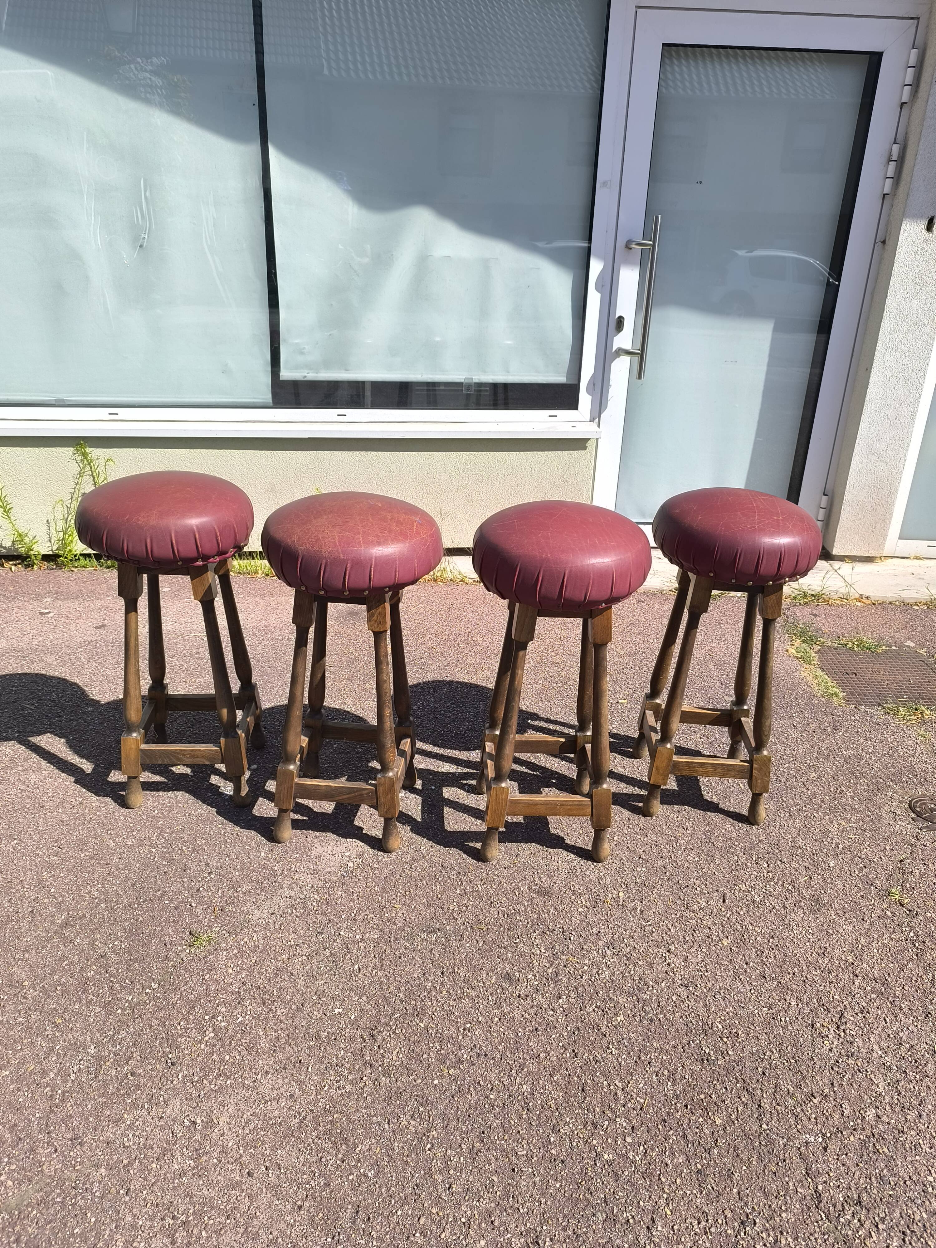 Lot de 4 tabourets de bar cuir et bois