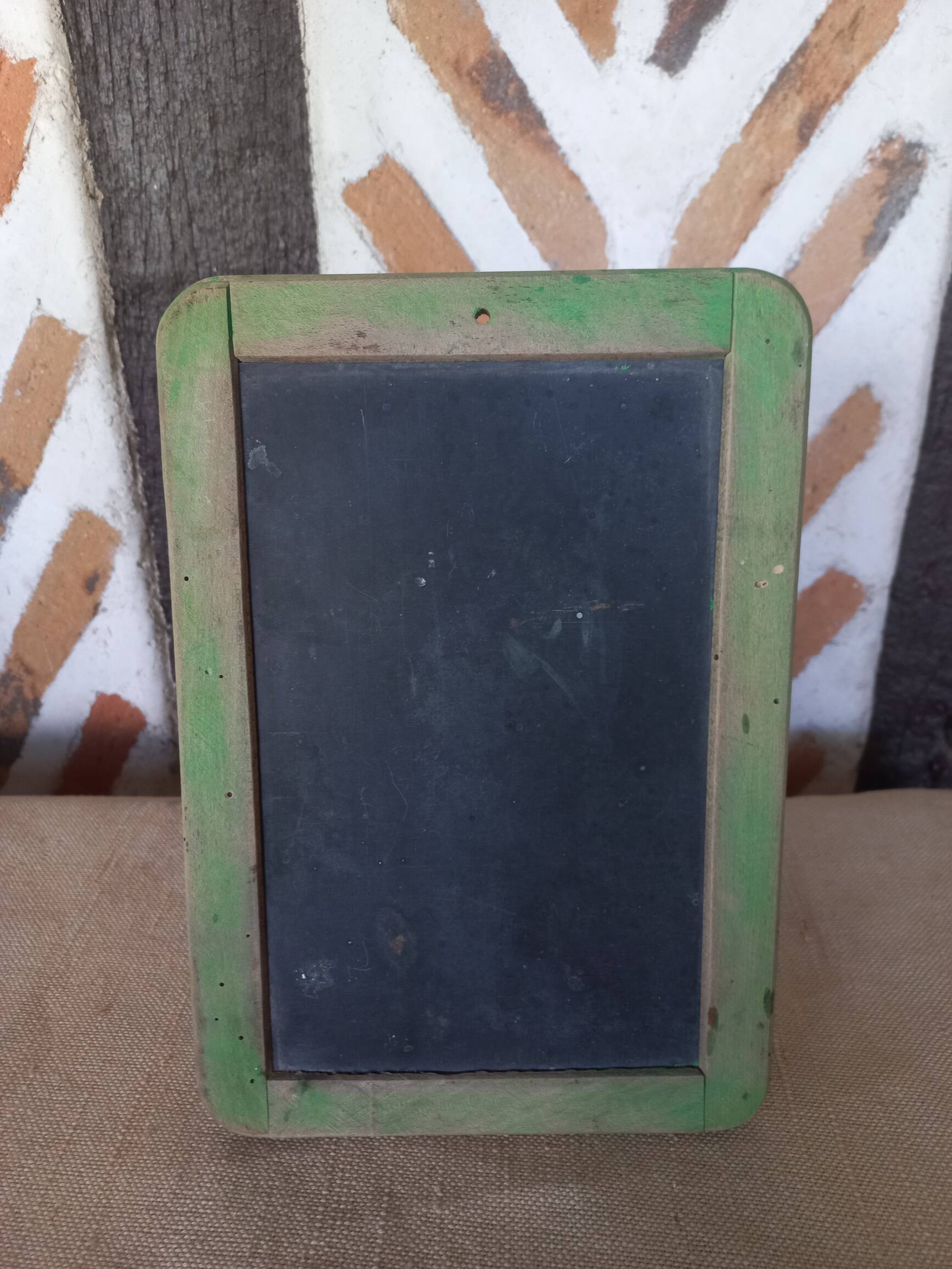 Ardoise d'écolier verte ancienne vintage