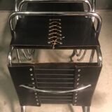 2 chairs by Mies Van Der Rohe MR20