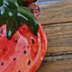 Coupelles, plats en barbotine fraise sur pieds