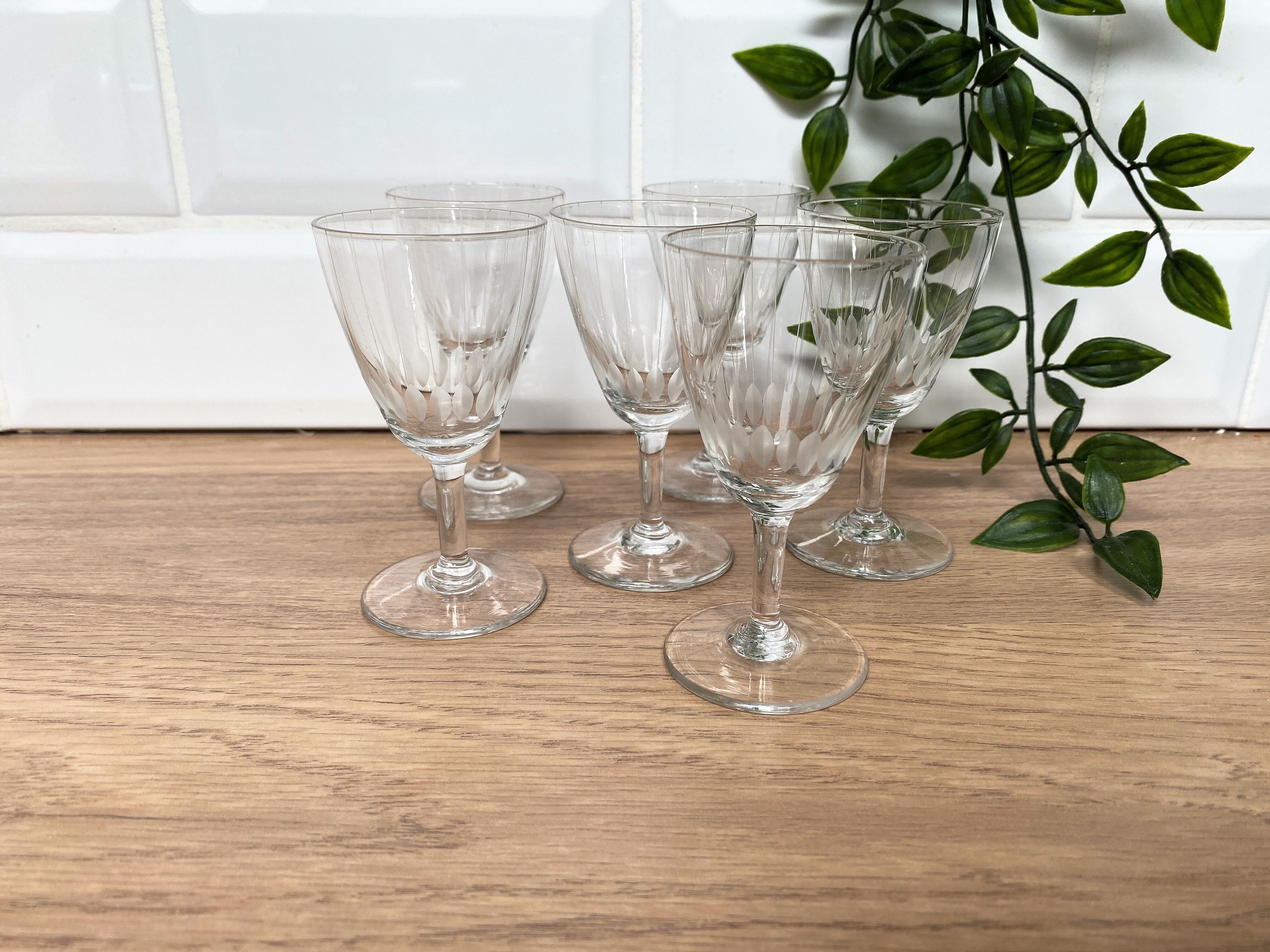 Set of 6 small liquor glasses