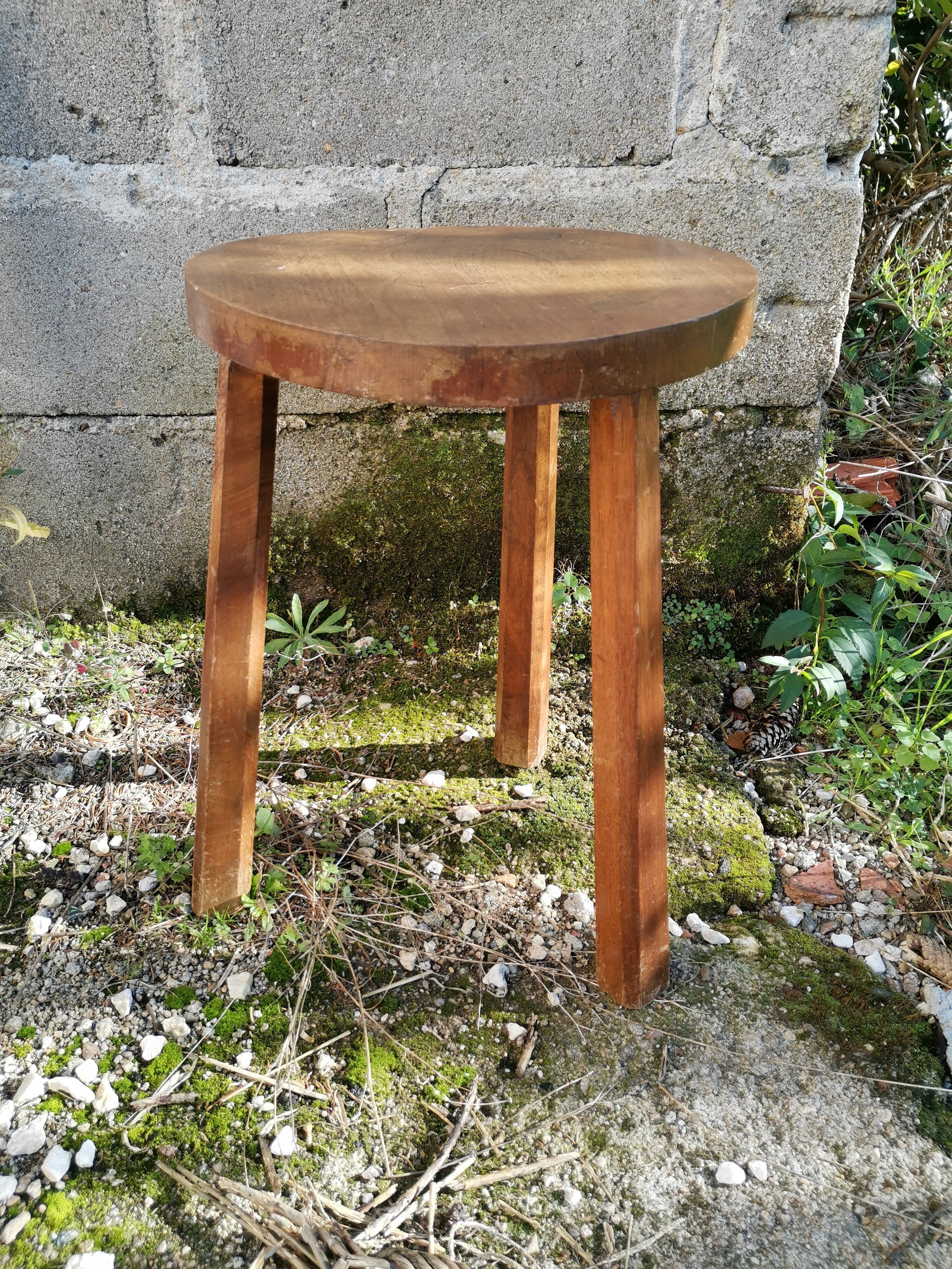 Wood tripod stool