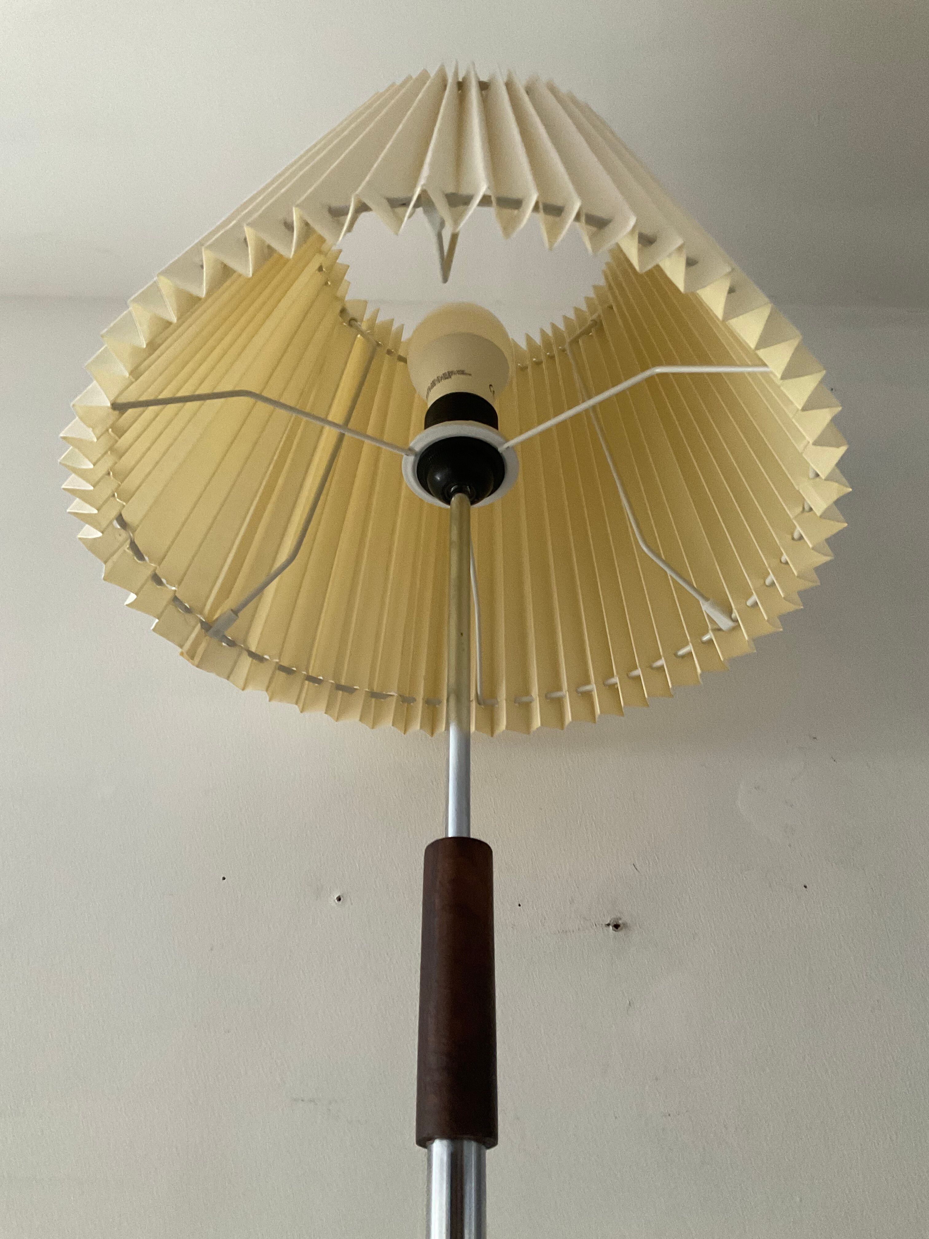1970s floor lamp in metal and teak